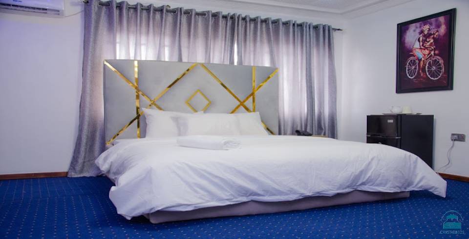 Dee Rocket Hotel